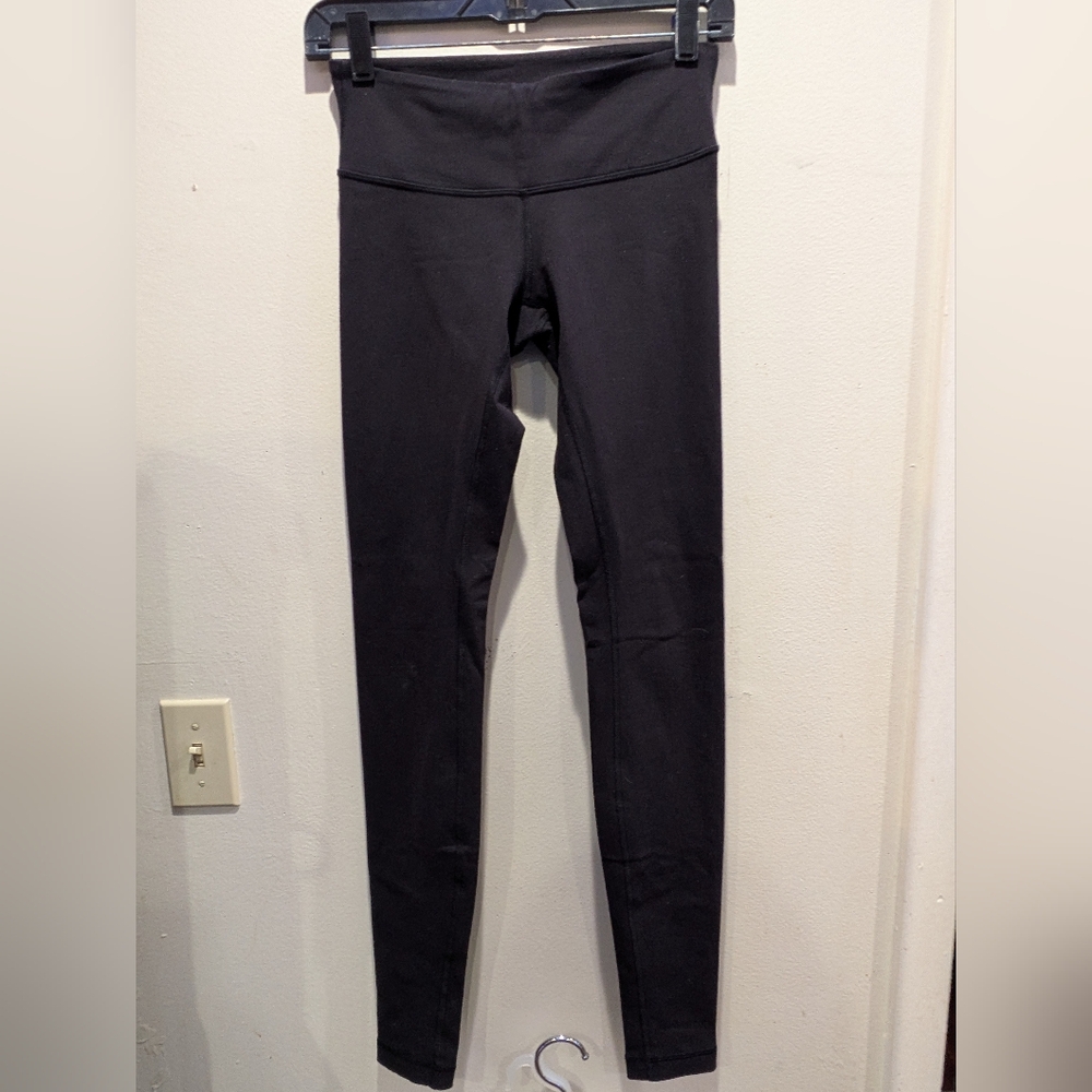Black High-Waisted Leggings Size 4